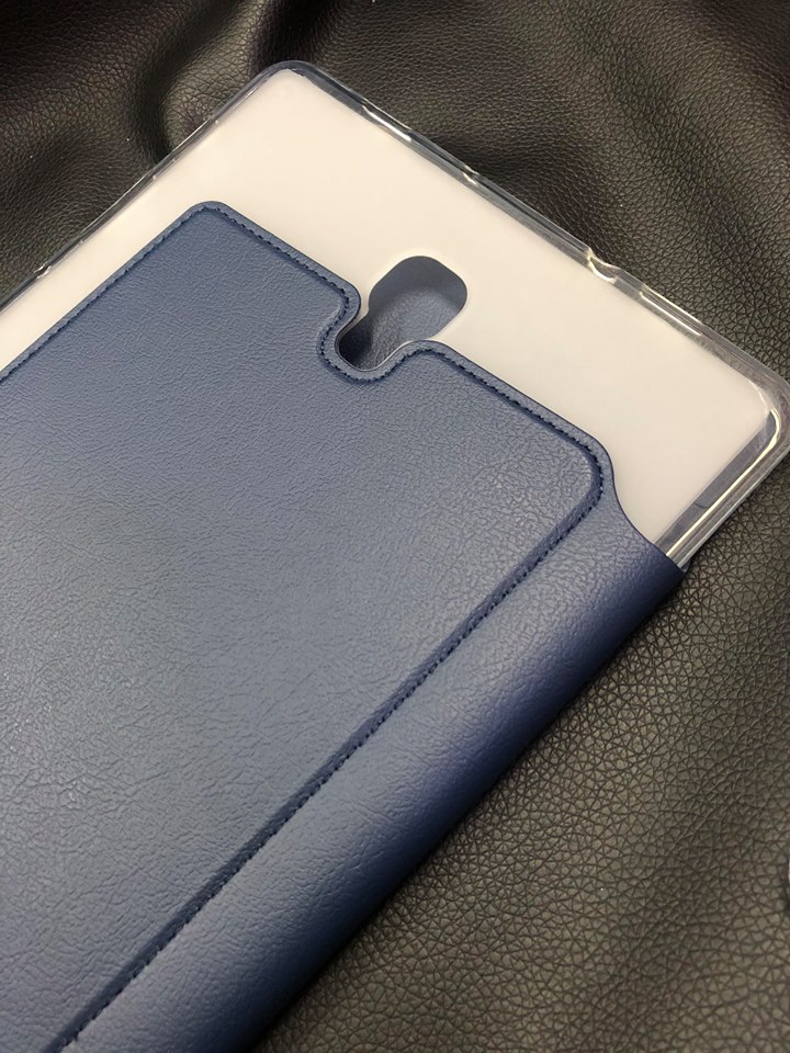 Bao Da Samsung Galaxy Tab A 10.5 2018 T595 Hiệu Onjess Chính Hãng được làm từ chất liệu da với thiết kế kiểu dáng cổ điển mà vẫn đảm bảo yếu tố thời trang cho chiếc máy tính bảng của bạn
